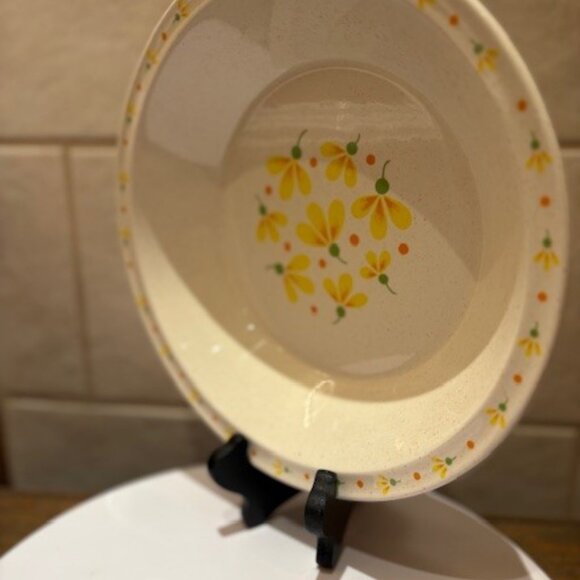 Arklow Brendan Erin Stone Buttercups Rimmed Serving Bowl 10" x 10" - Picture 3 of 8